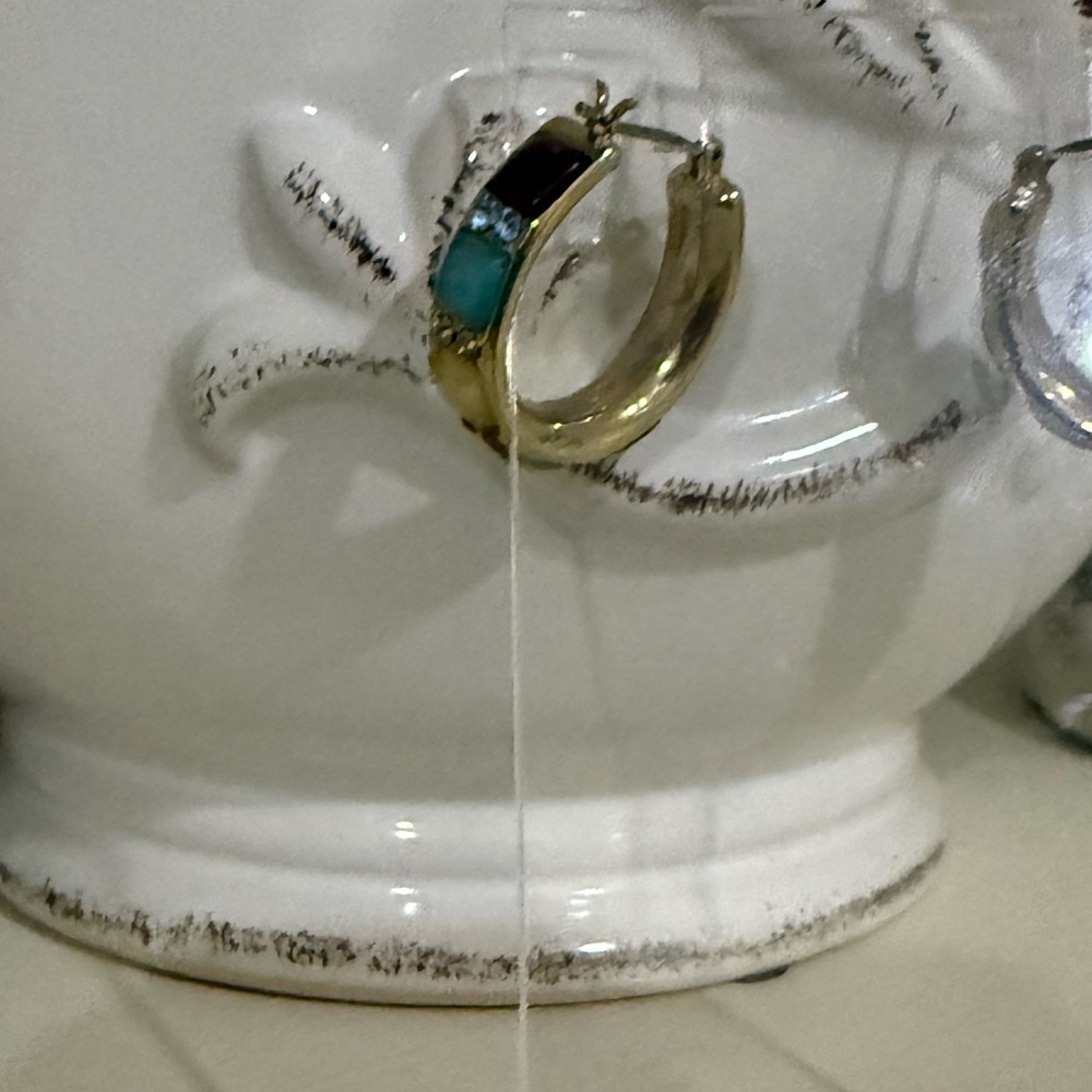 Vintage Liz Claiborne Gold Tone/Jewel Tone Small Hoop Earrings - Picture 3 of 8